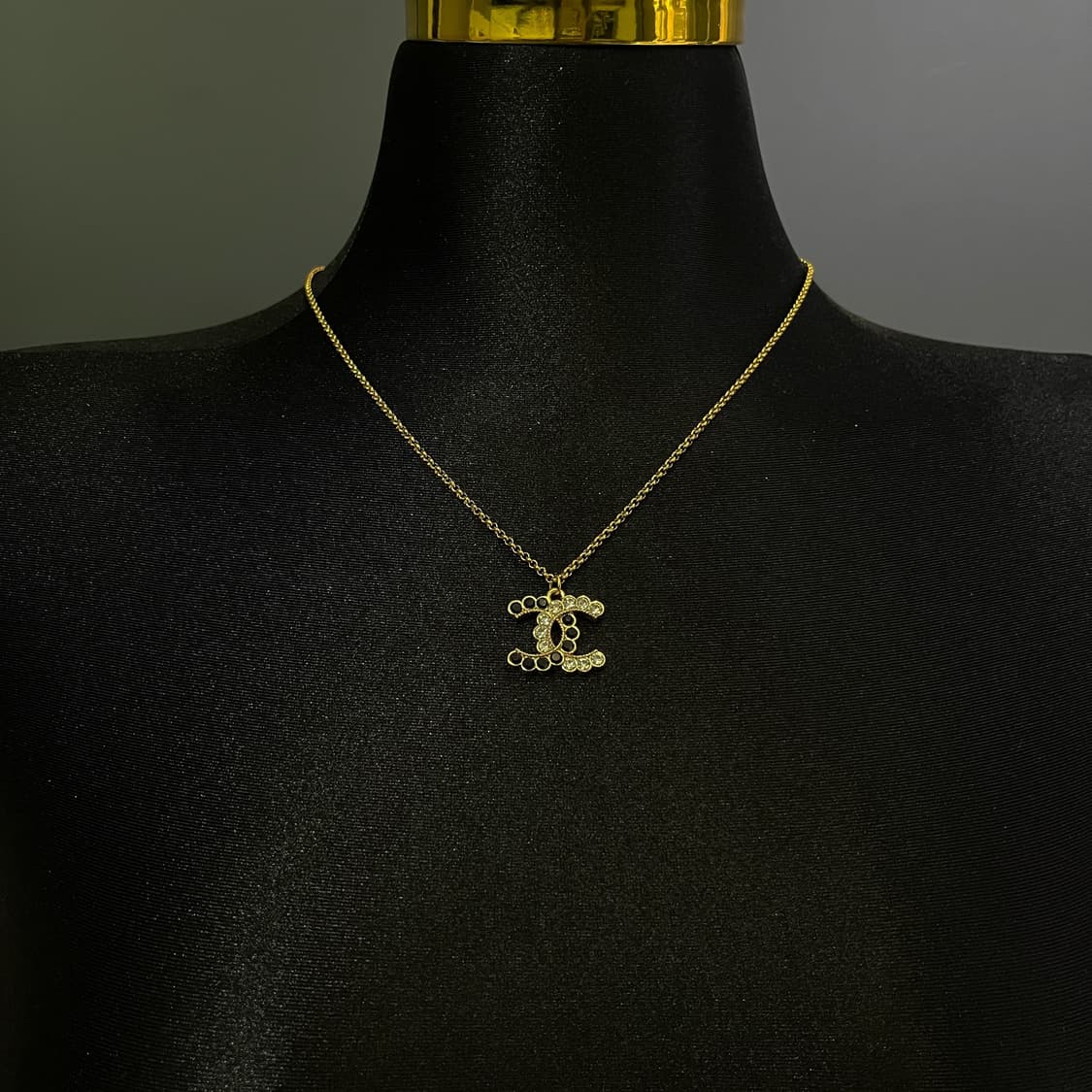 샤넬 블랙앤화이트 골드 업사이클링 목걸이 상품이미지1