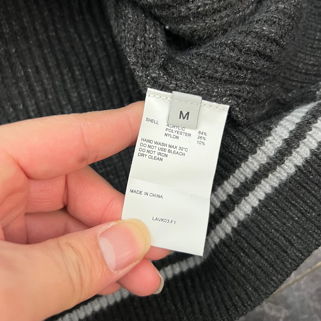 비바스튜디오 니트 집업 가디건 블랙 상품이미지6