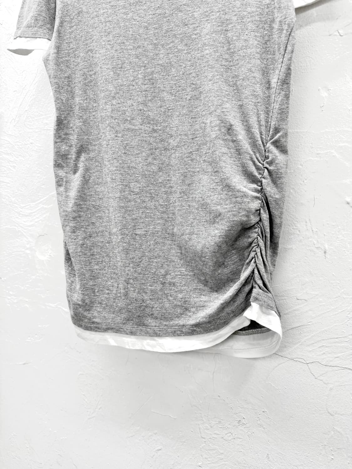 laru 레이어드 셔링 티셔츠 상품이미지3