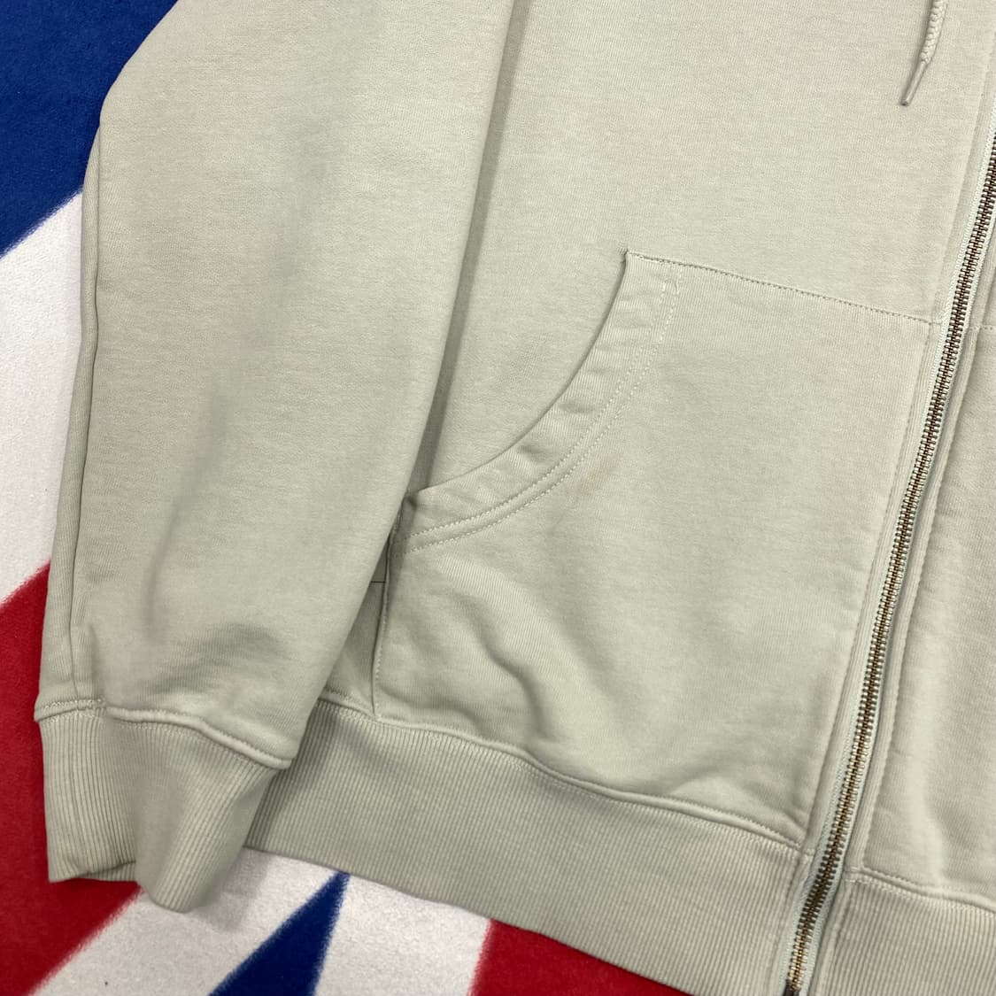 디스이즈네버댓 후드집업 S 실측 M -L  상품이미지4