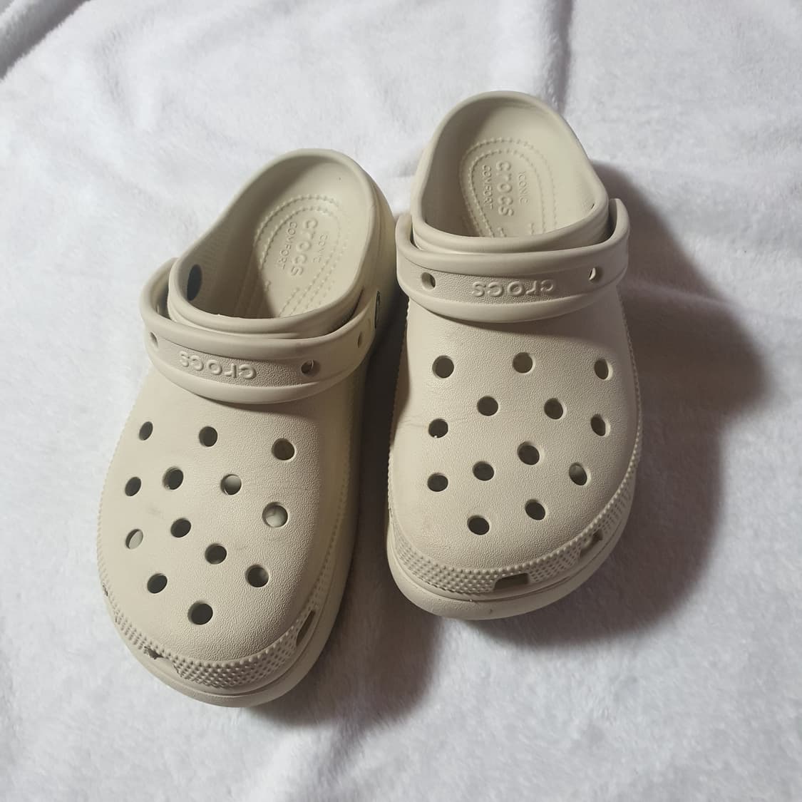 crocs.크록스 키높이 샌들.클래식 플랫폼 클로그 240 상품이미지1