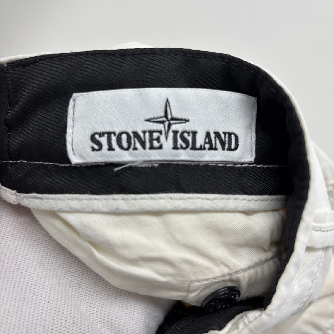 [31]스톤아일랜드 와펜패치 카고 반바지 상품이미지3