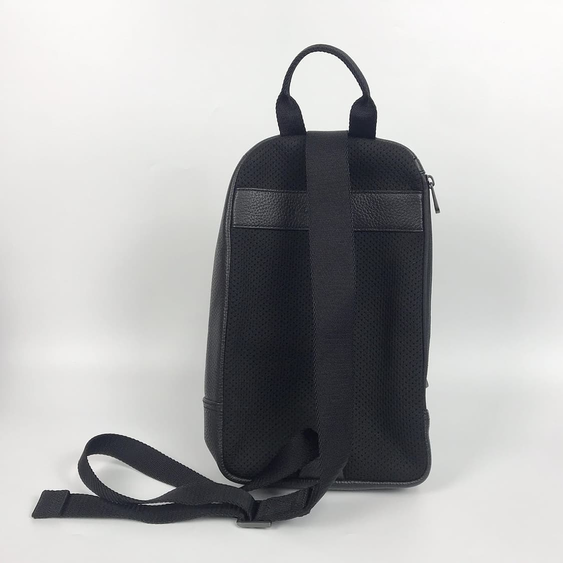 라코스테 가죽 레더 슬링백 가방 상품이미지4