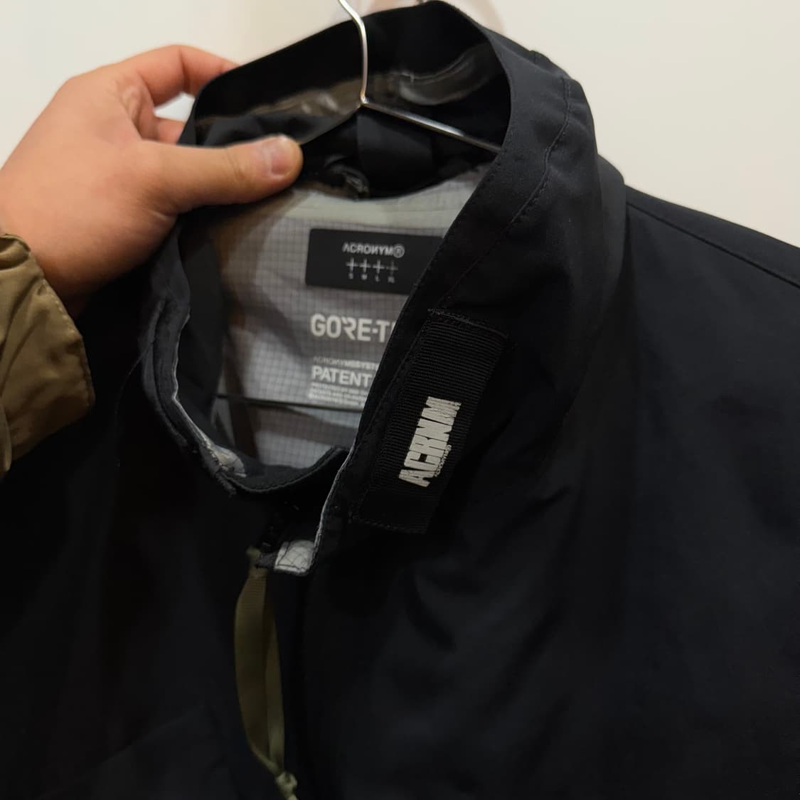 아크로님 고아택스 블랙 바람막이 상품이미지7