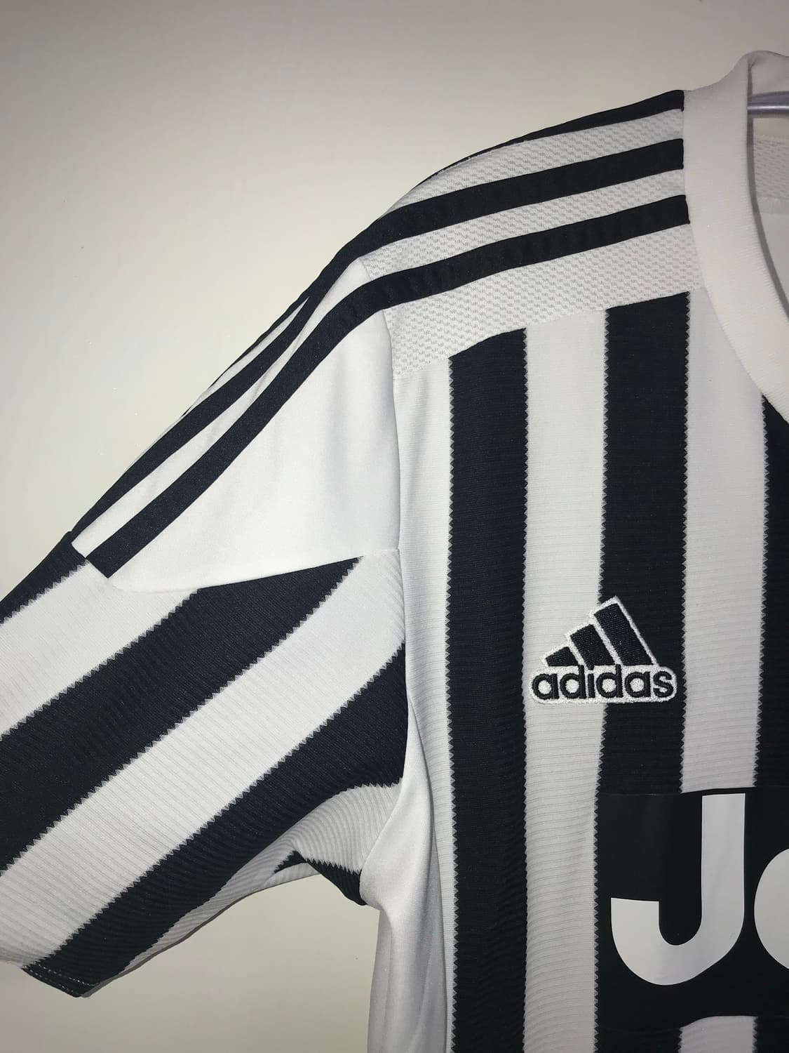 (UNISEX) JUVENTUS X ADIDAS 15/16 Uniform 상품이미지10