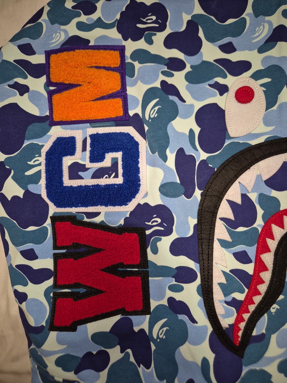 베이프 블루 샤크 후드집업 상품이미지3