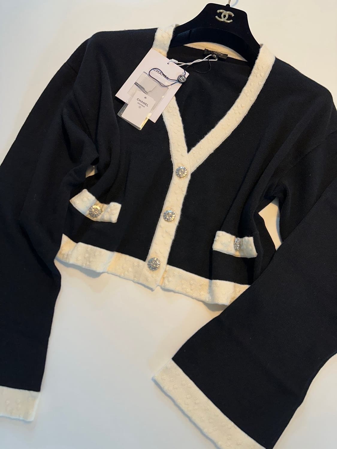 (새상품)샤넬 가디건 상품이미지4