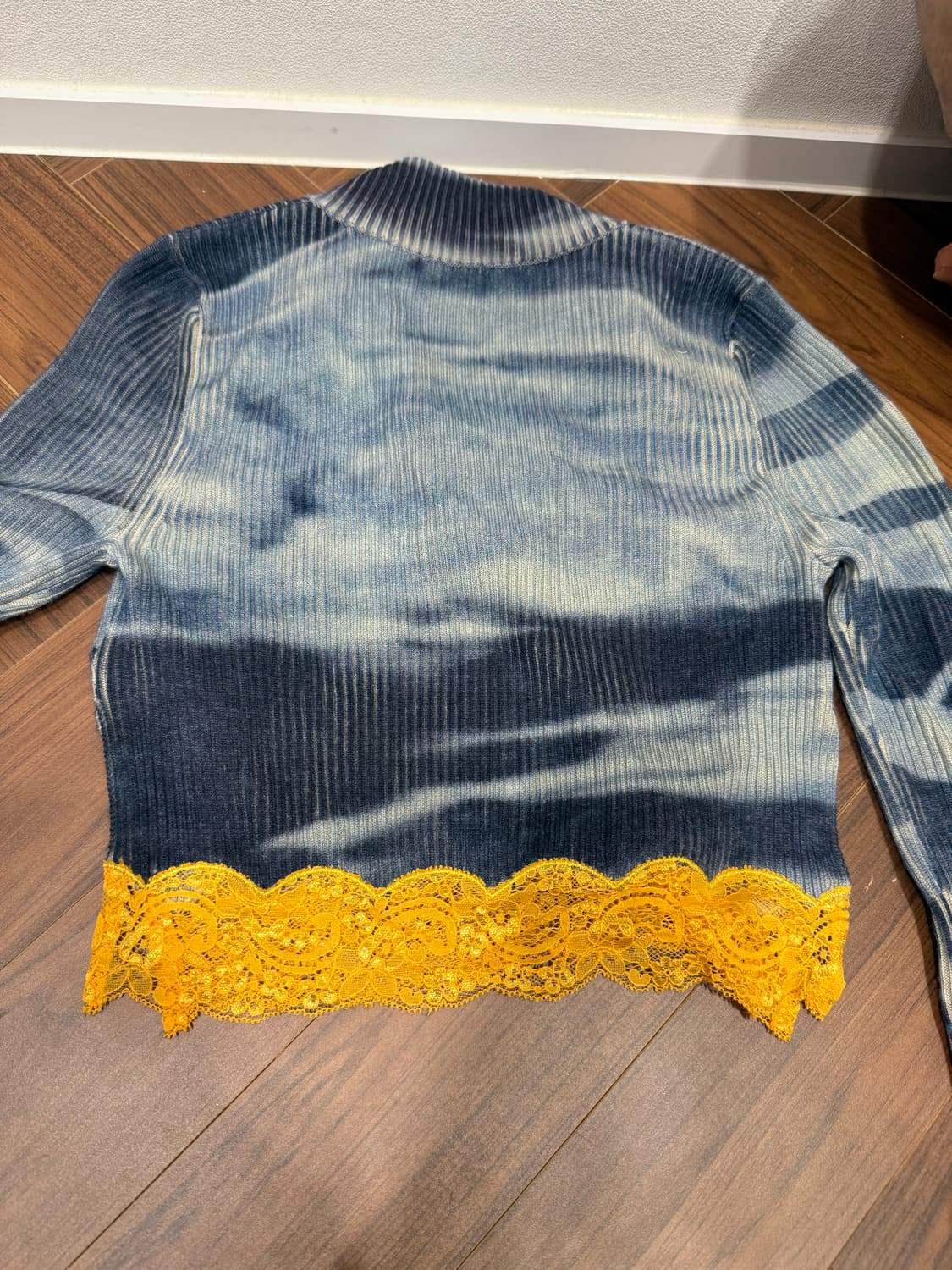 디젤 크롭티 상품이미지3