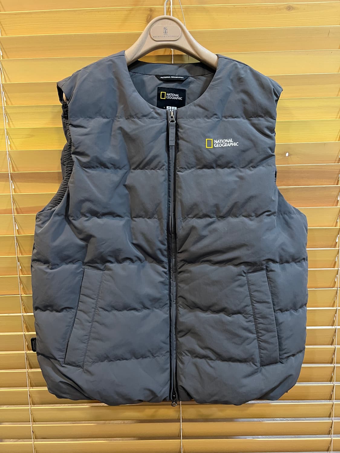 내셔널지오그래픽 남성 그레이구스다운패딩조끼 간절기패딩조끼 상품이미지2