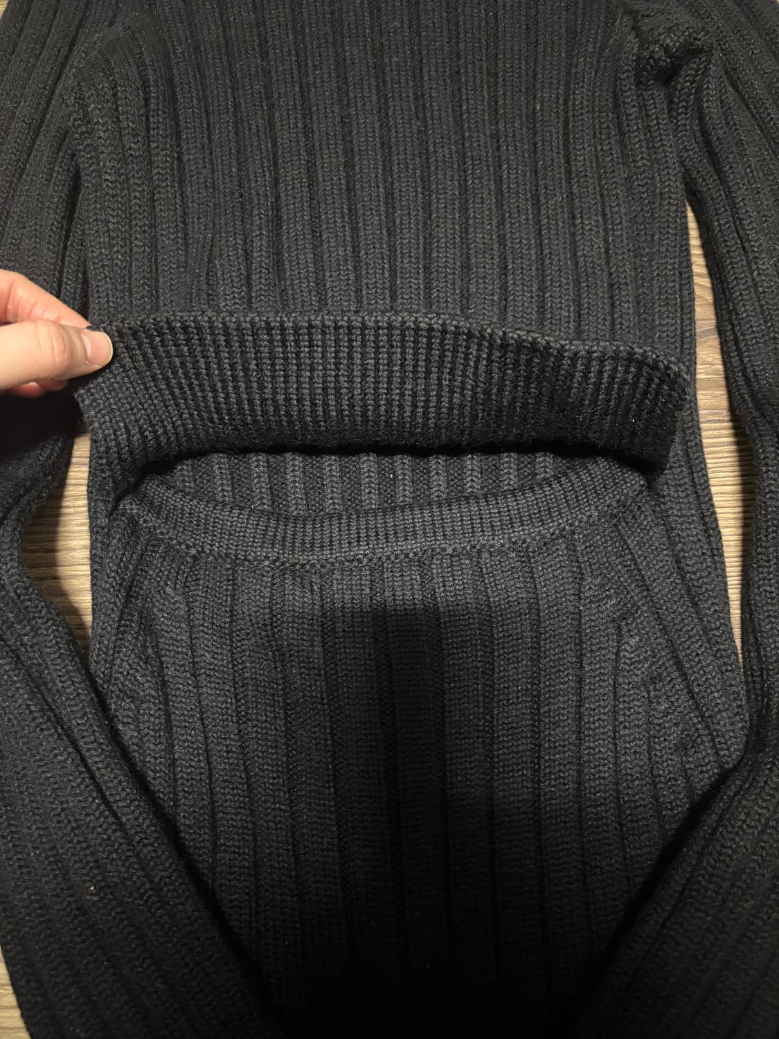 MM6 메종 마르지엘라 백 오픈 모크넥 니트 상품이미지4