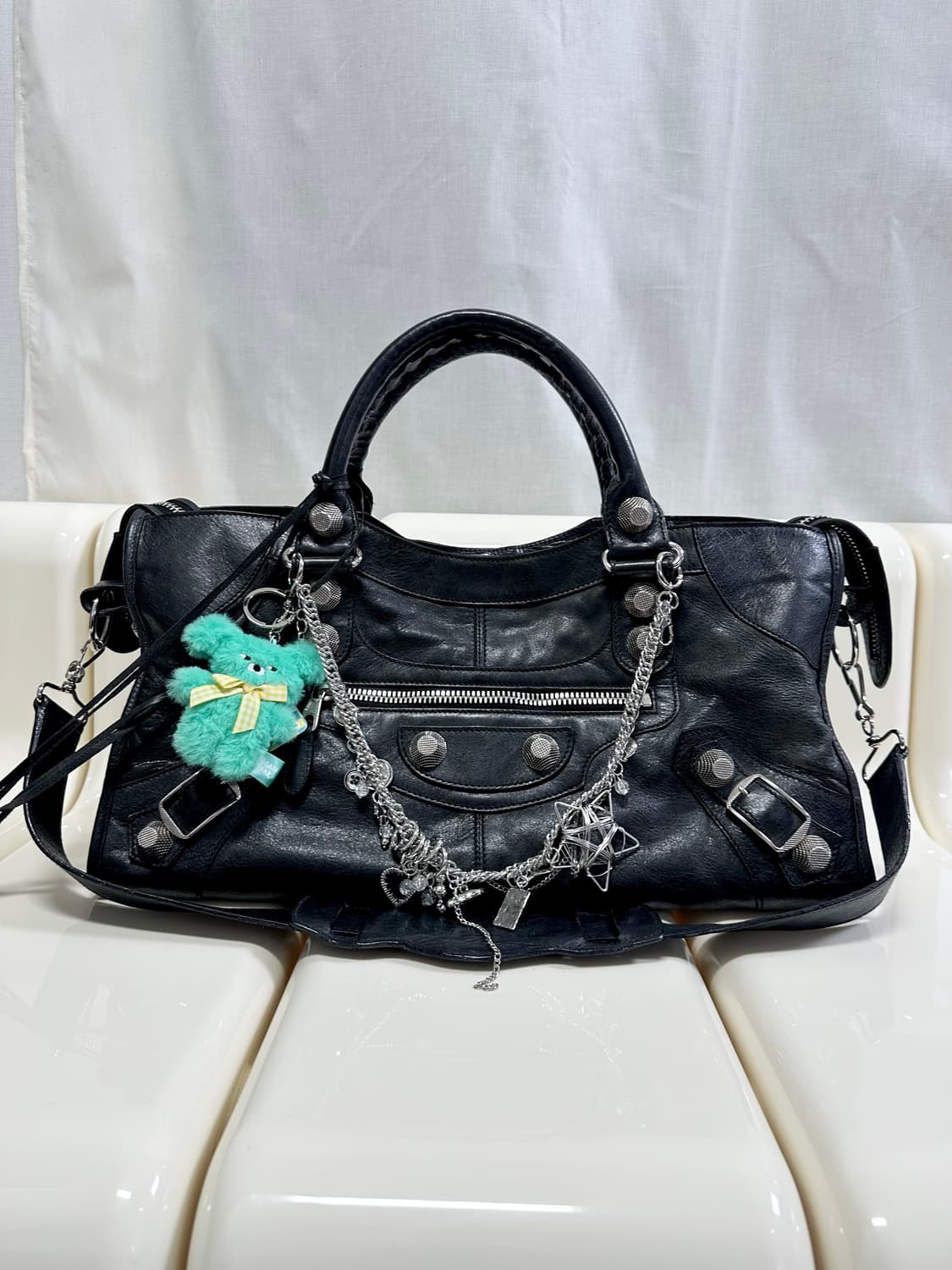 [A 정품] 발렌시아가 시티 모터백 파트타임 블랙 상품이미지4