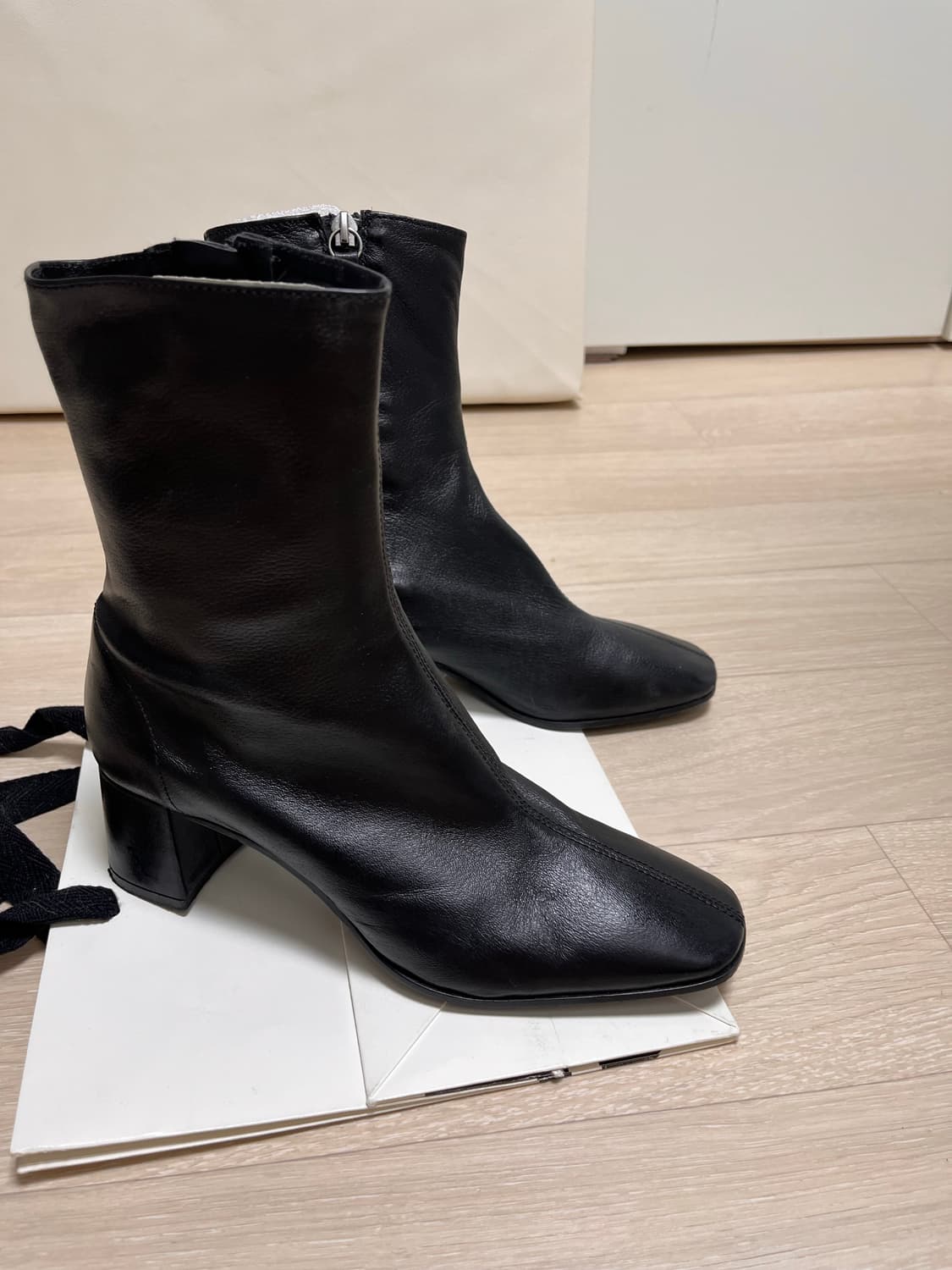 자라 블랙 레더 앵클 부츠 240 (36) 상품이미지1