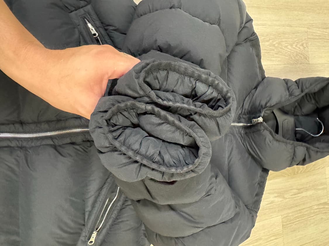24FW M 스톤아일랜드 심리스터널 패딩 블랙 상품이미지4