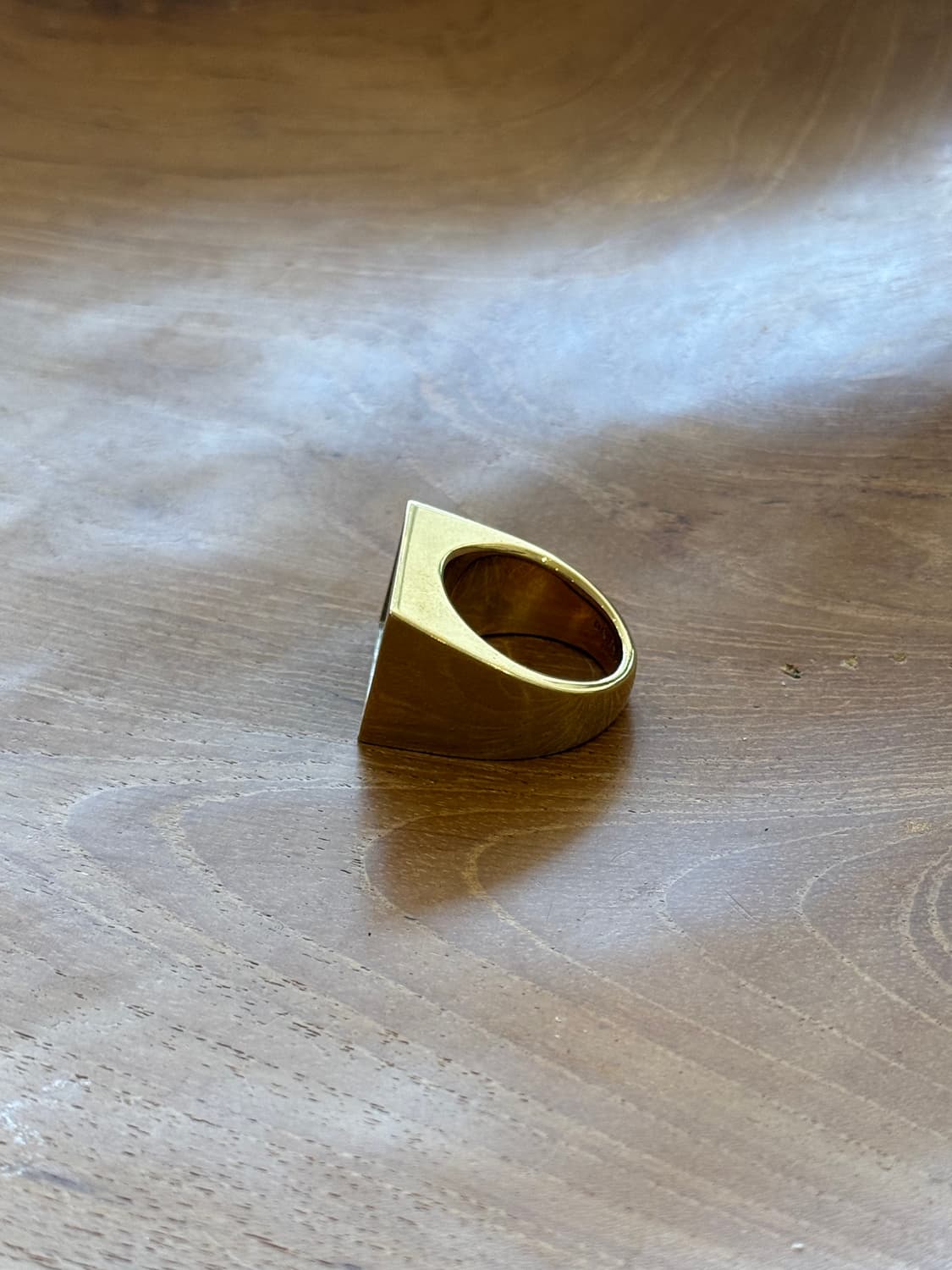 드리스 반 노튼 brass signet ring 상품이미지4