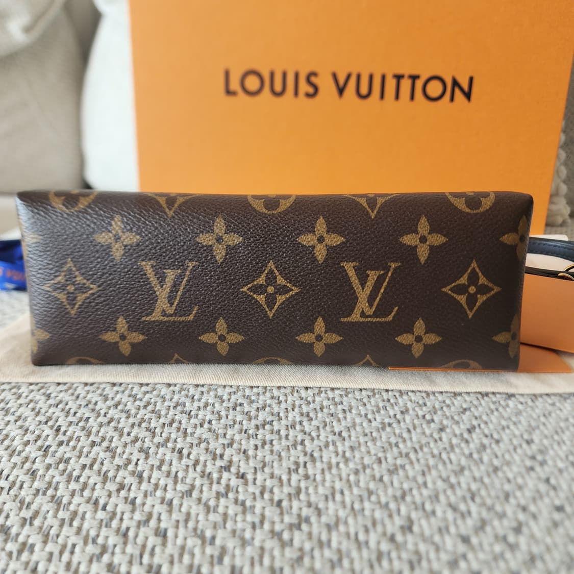 금장 보호필름 ! 루이비통 모노그램 록키 BB 크로스백 여성 토트 숄더백 상품이미지6