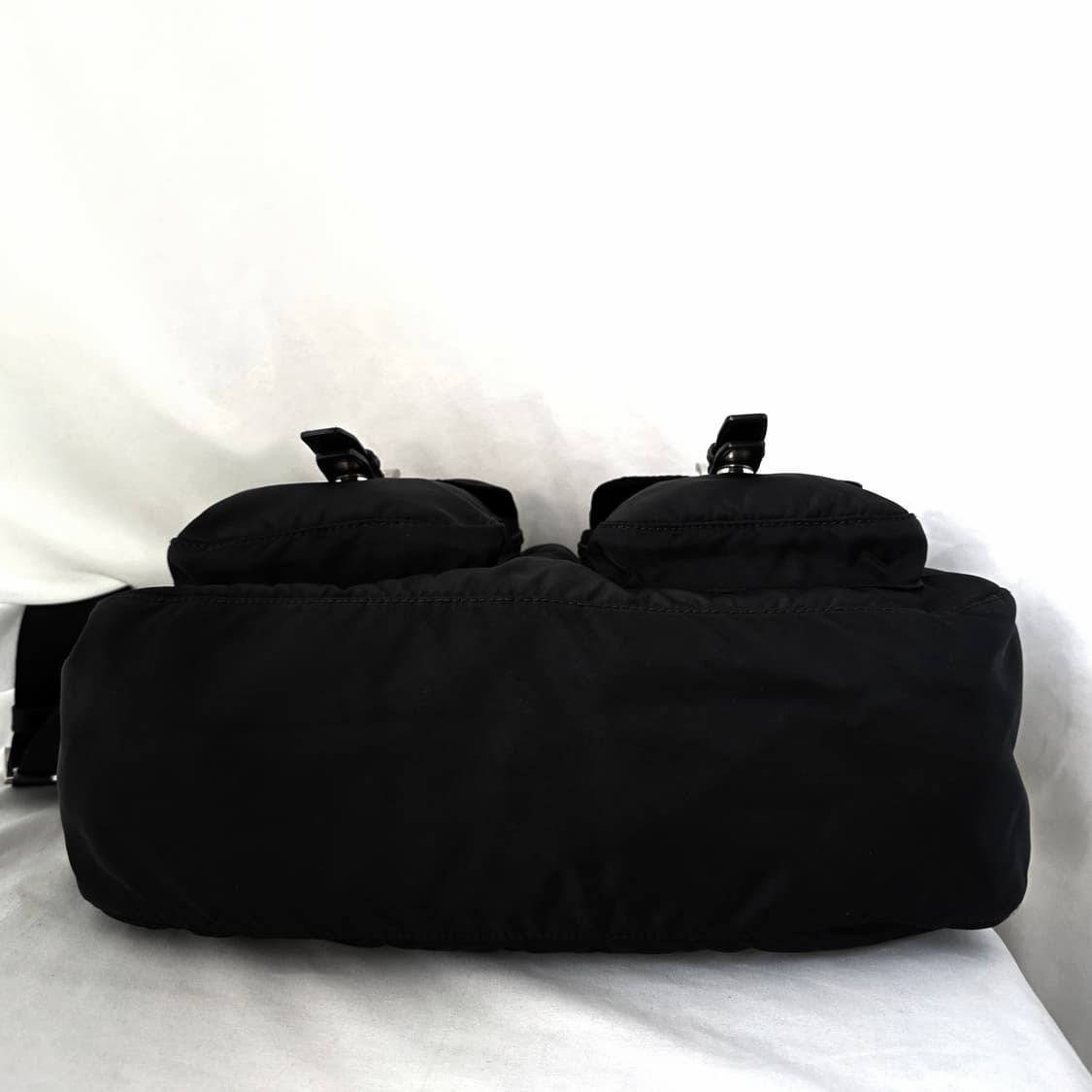 [정품 PRADA] 프라다 투포켓 지퍼 나일론 메신저백 크로스백 라지 상품이미지7