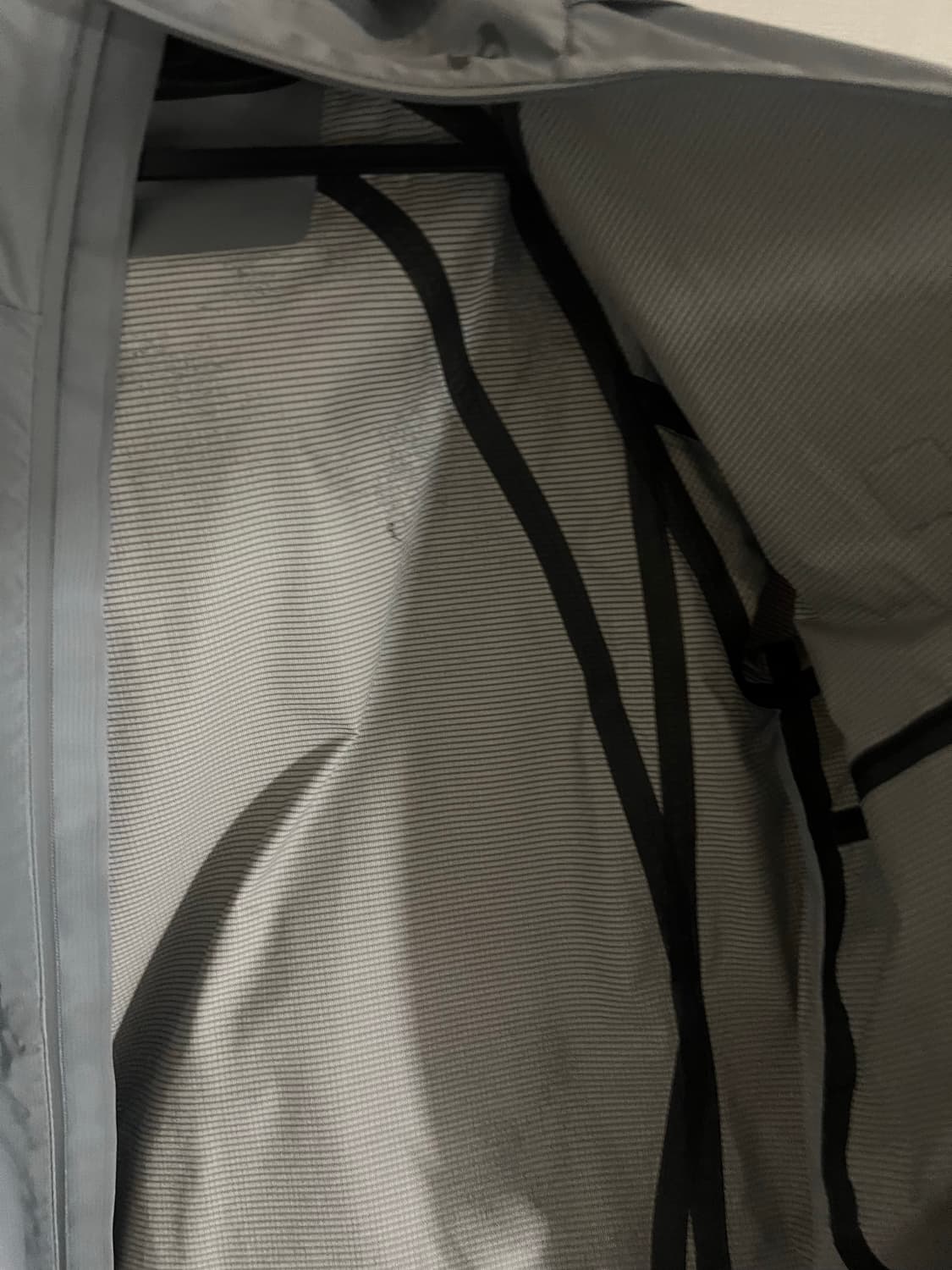 산산기어 24/ss쉴디드 자켓 (뉴진스 민지 착용품) 상품이미지4