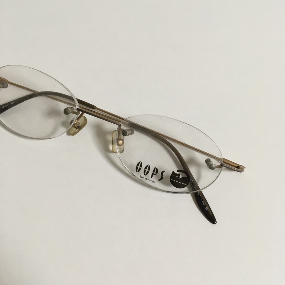 [긱시크/1color] 골드 빈티지 데드스탁 오벌 무테안경 상품이미지5