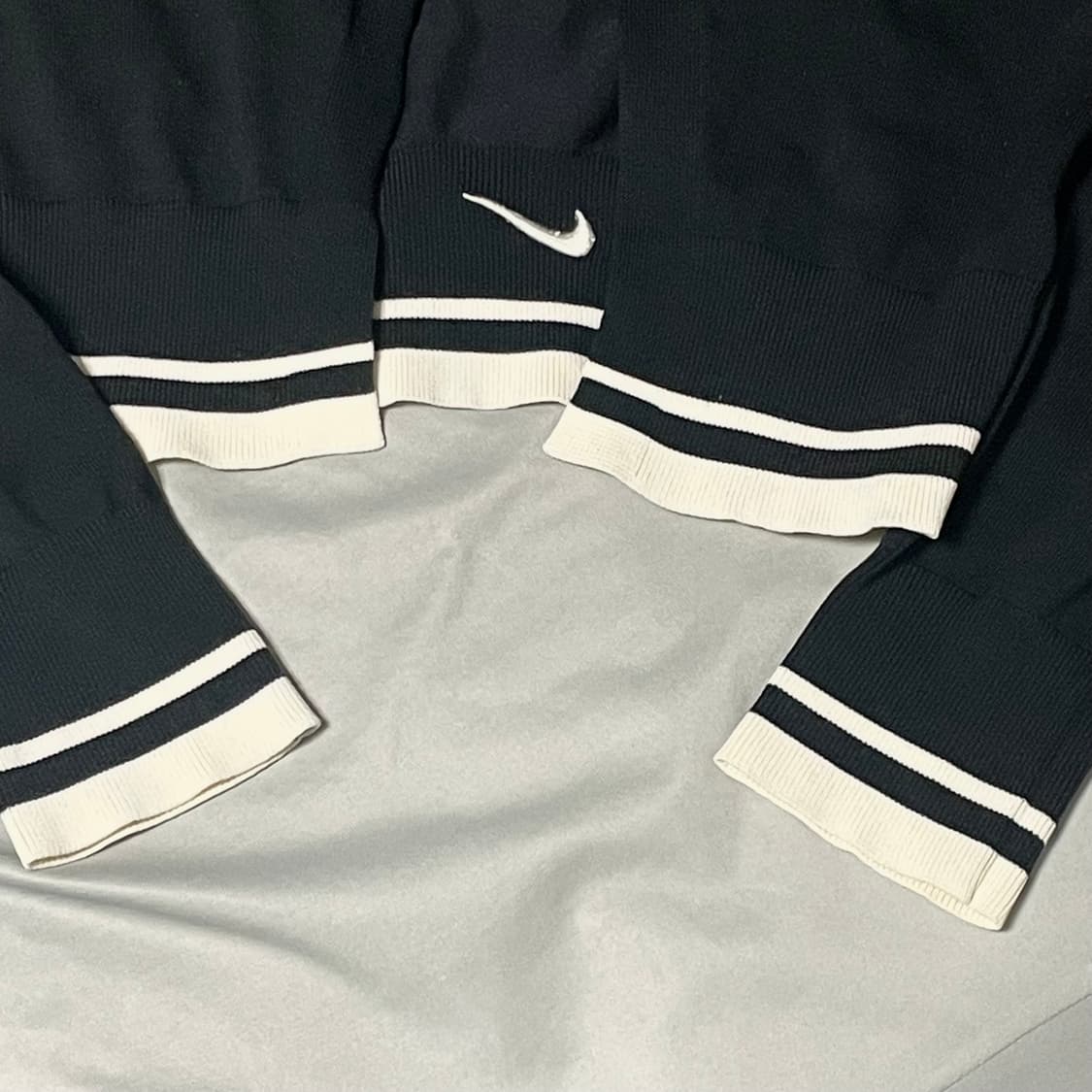 자크뮈스맛 나이키 블랙 가디건 상품이미지8