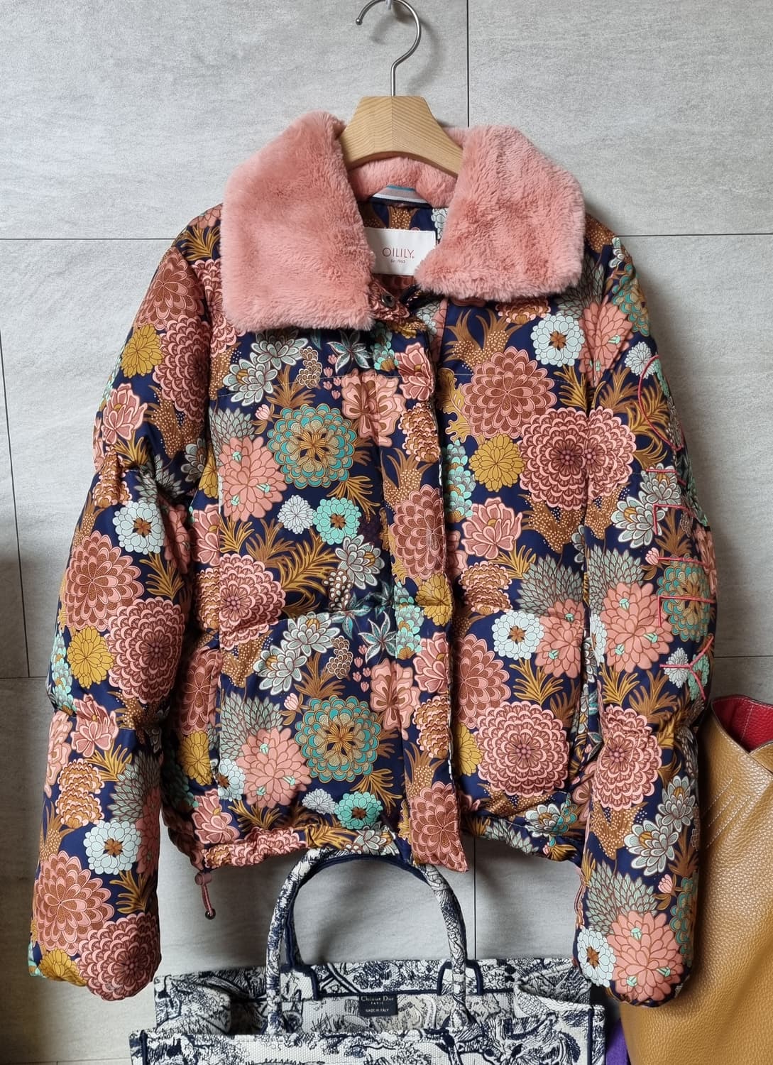 정품) 오일릴리 플라워 프린트 패딩  상품이미지1