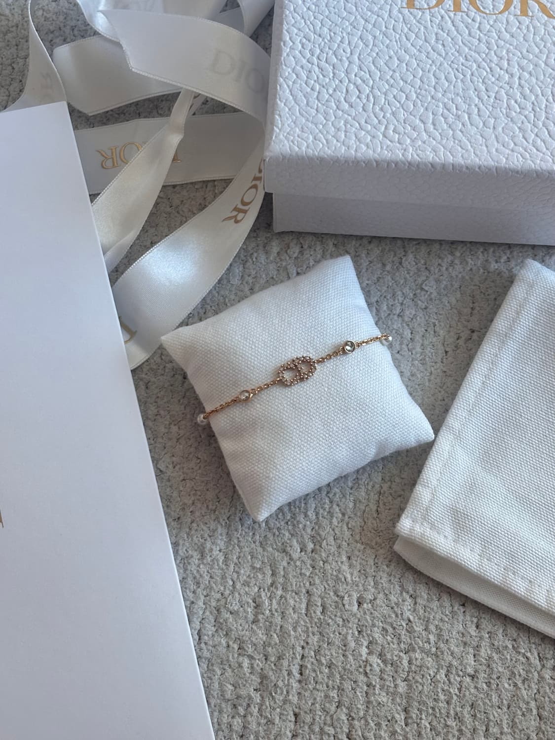 디올 클레어디룬 팔찌[풀박.선물용]  상품이미지1