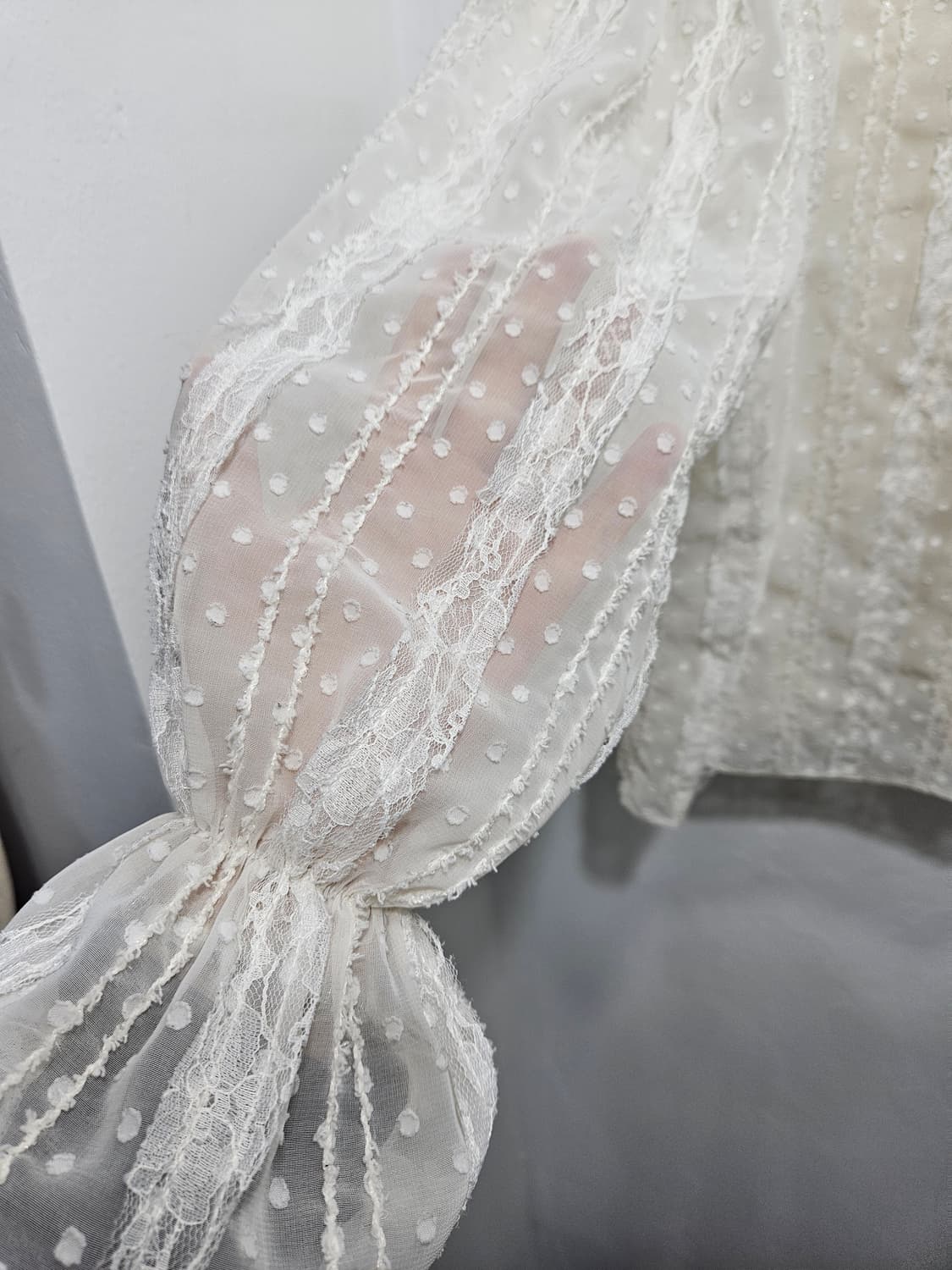 아이보리 프릴 레이스 블라우스 상품이미지8