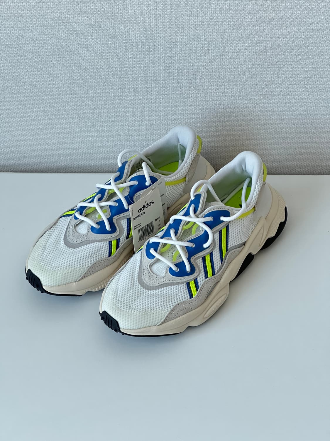 [새상품]아디다스 오즈위고 클라우스 화이트 솔라 옐로우 255 상품이미지1