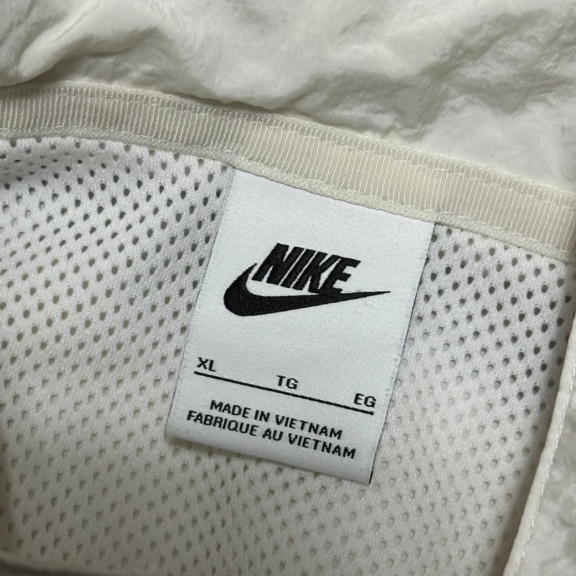 XL 나이키 빅스우시 화이트 바람막이  상품이미지4