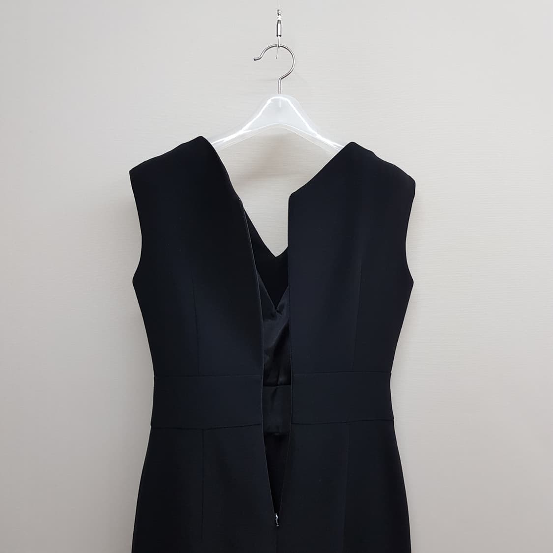 모조에스핀 슬리브리스 브이넥 원피스 55사이즈 상품이미지5