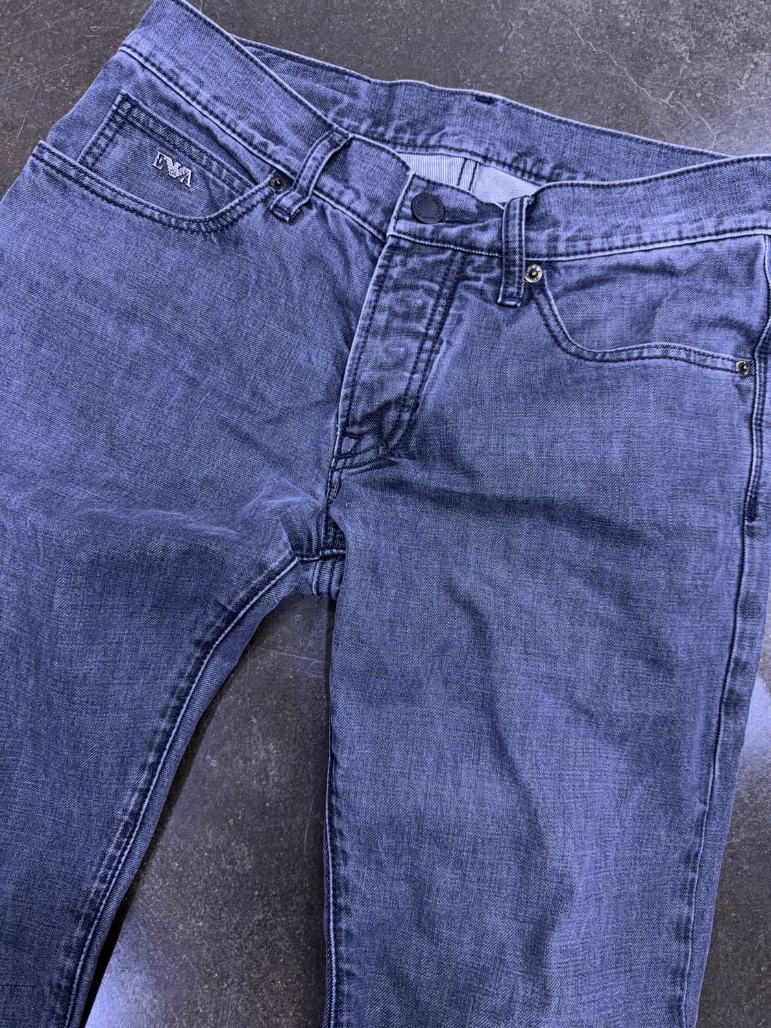 엠포리오 아르마니 주드 섹시핏 버튼플라이 데님팬츠 그레이 30 상품이미지3