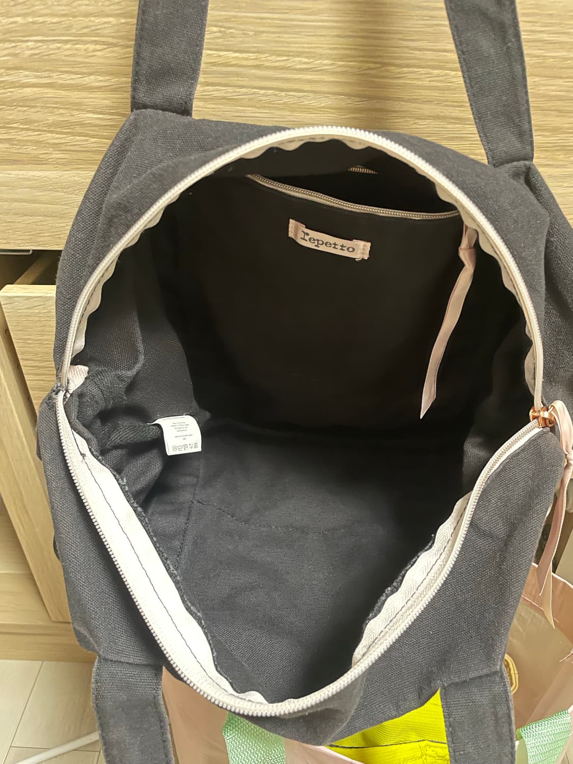 레페토 숄더백 상품이미지5