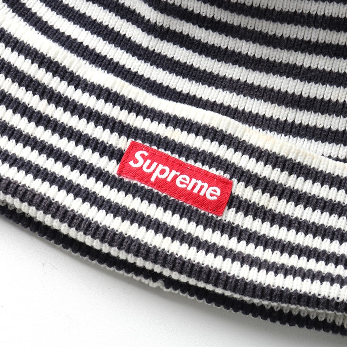 슈프림 Supreme Striped Beanie 상품이미지3