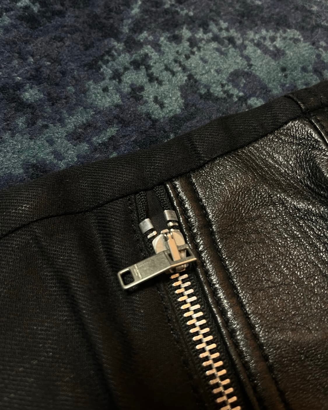 생로랑 16ss 레더패널진 30 상품이미지3