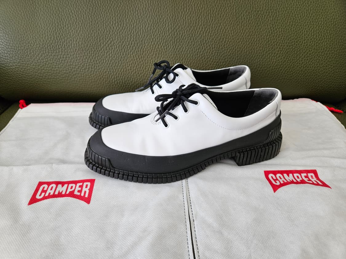 Camper Pix 블랙&화이트 더비 상품이미지1