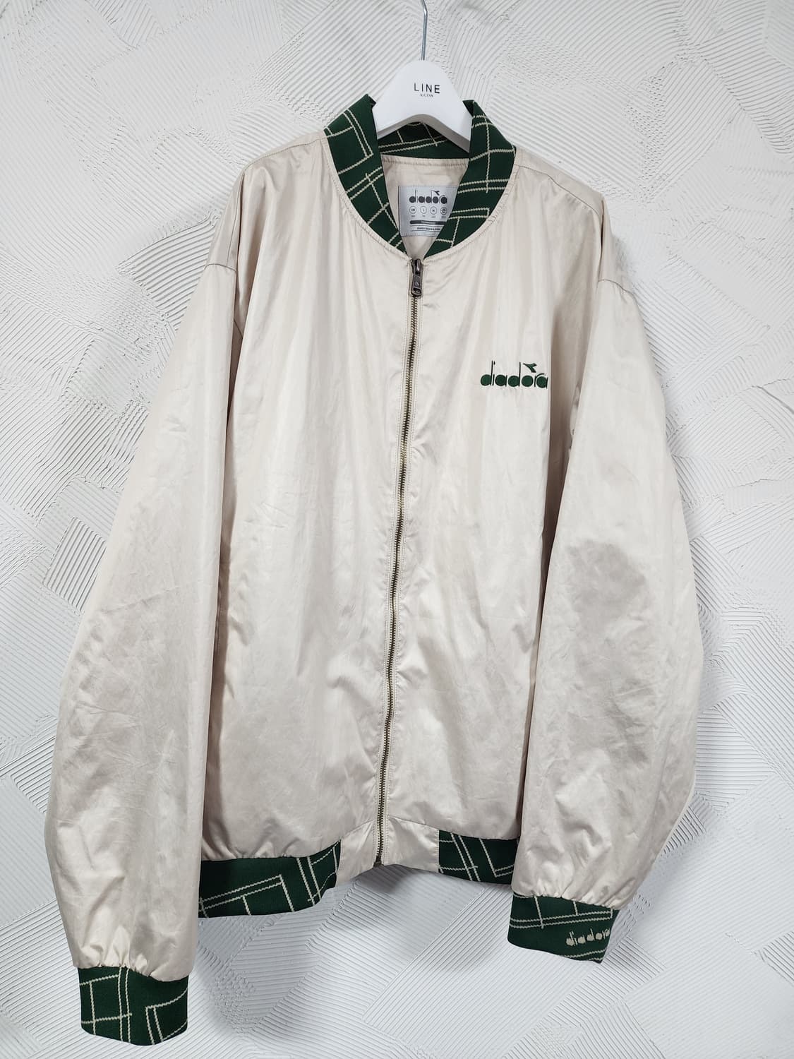 디아도라 베이지색 봄버 자켓 상품이미지2