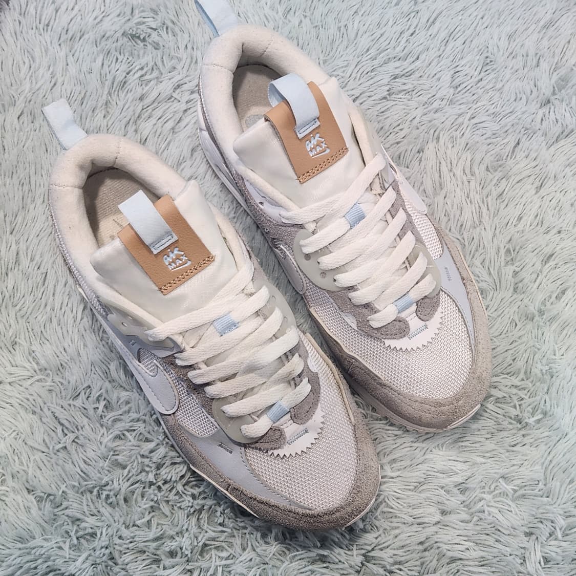 7w-18:나이키 우먼스 에어 맥스 90 퓨추라 SE 퓨어 플래티넘 상품이미지2