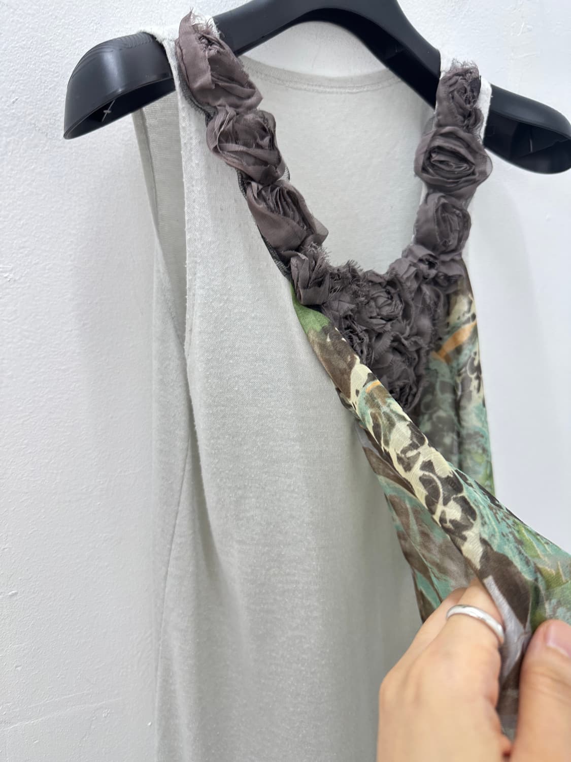 NONE vintage scarf sheer sleeveless 상품이미지3