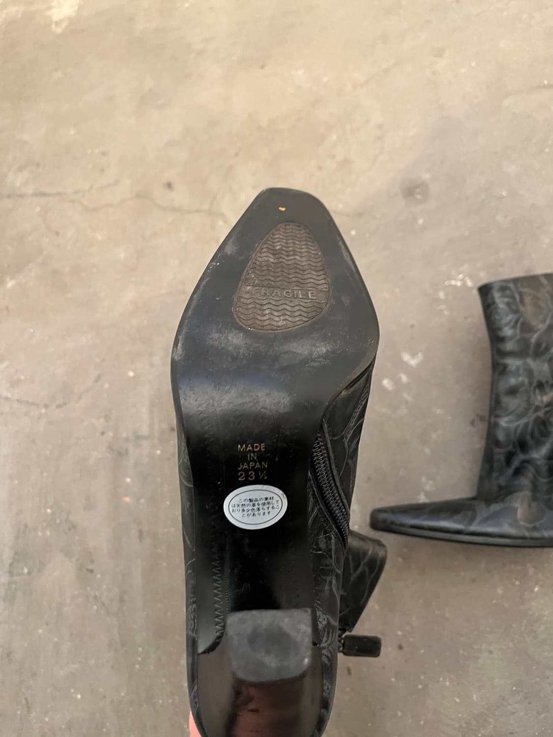 Vintage (maede in japan) 플라워패턴 레더 앵클 힐부츠 상품이미지5