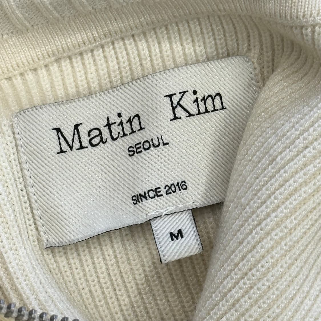 M 마뗑킴 여성용 빅로고 아이보리 크롭 니트 집업 상품이미지4