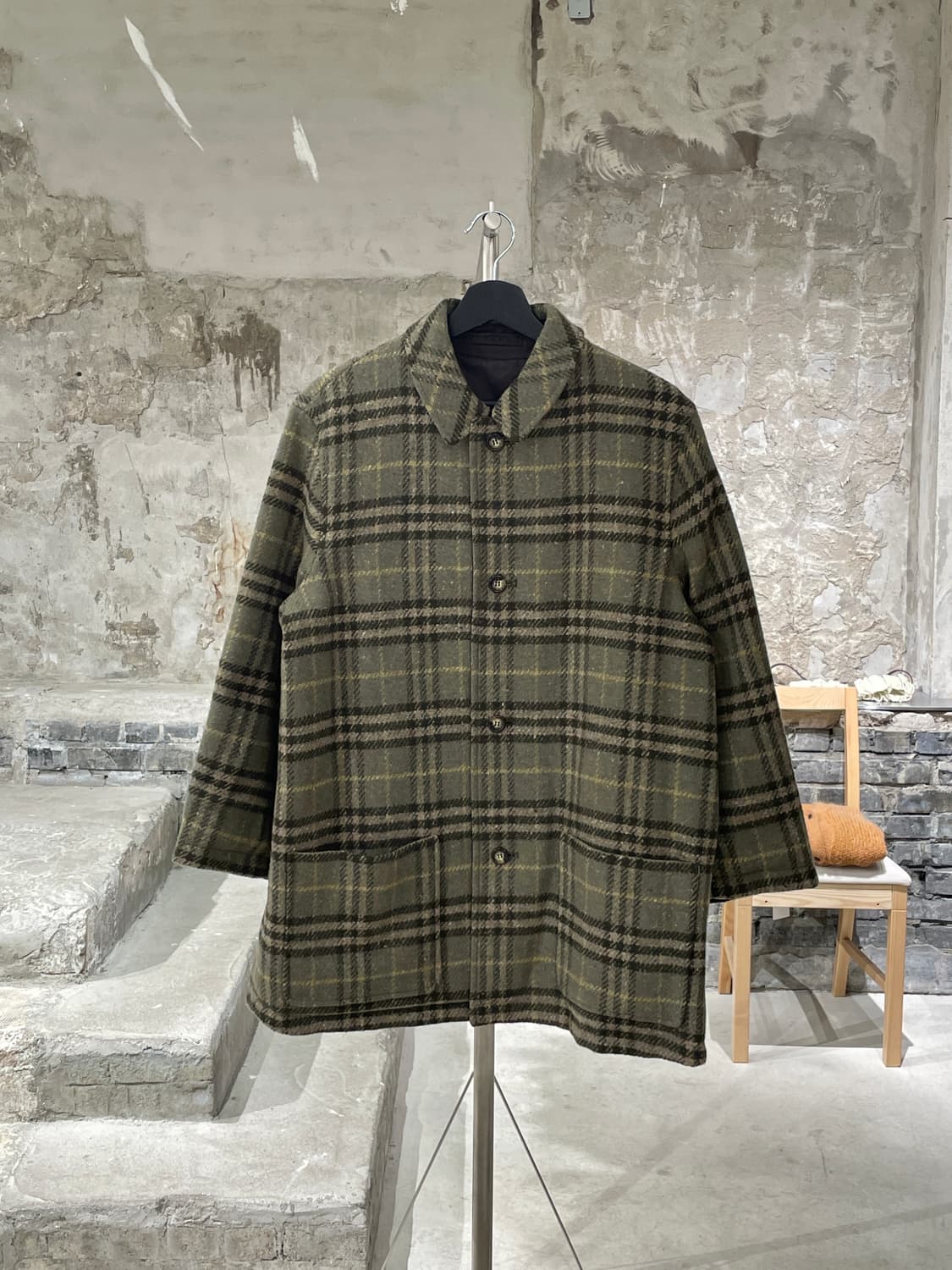 버버리 그린 앤 카키 노바체크 리버시블 폴리 울 버튼 자켓 상품이미지1