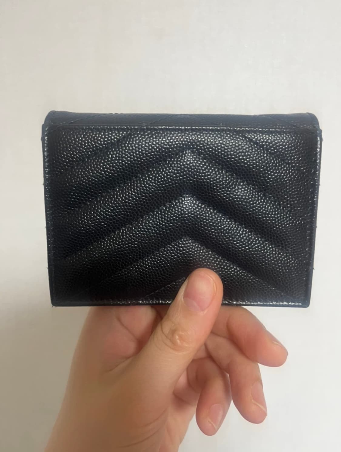 풀박스 정품 새상품급 생로랑 마틀라세 지갑 블랙 금장 상품이미지2