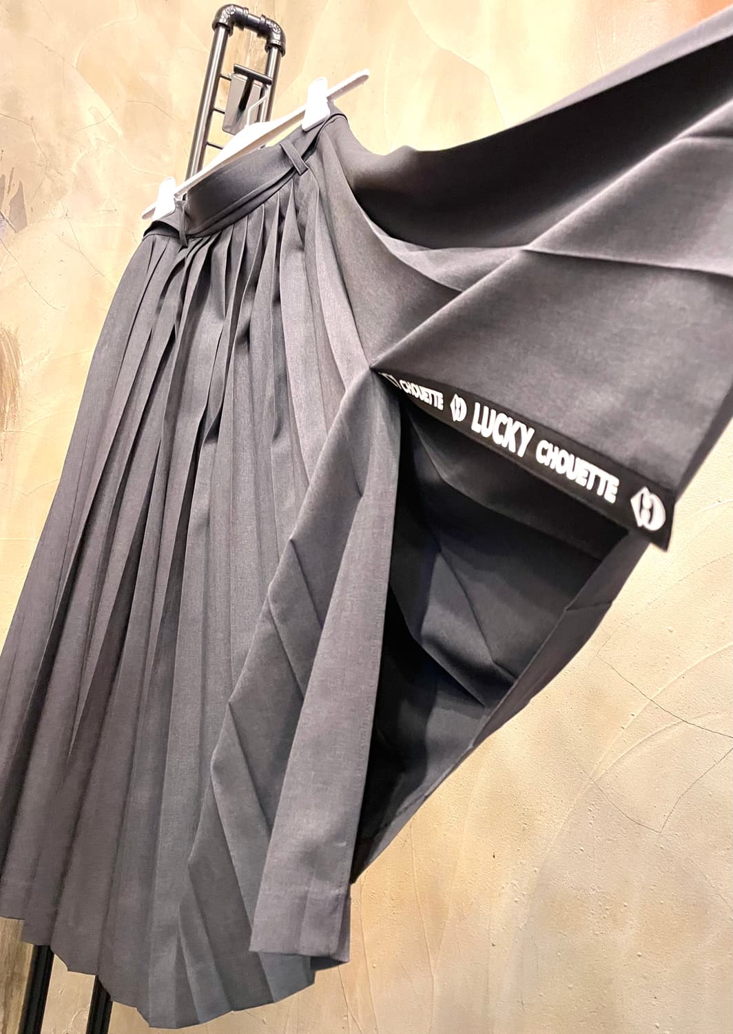 럭키슈에뜨 벨티드 플리츠 롱스커트 55~66 상품이미지6