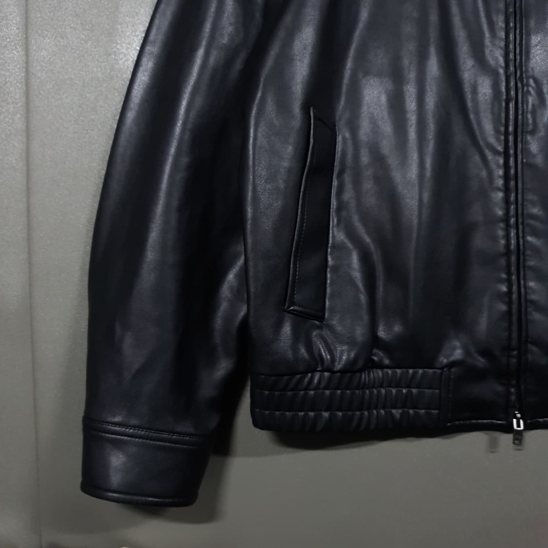 110) 마인드브릿지 신형 22FW 레더 블루종 가죽 자켓 정해인 착용 상품이미지3