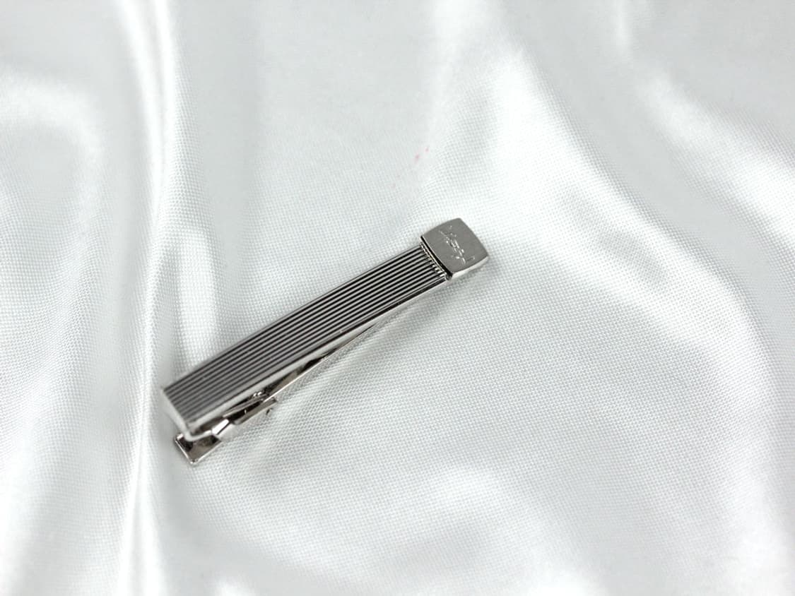 입생로랑 A등급 5.2cm 남자 명품 넥타이핀 커프스 세트 상품이미지2