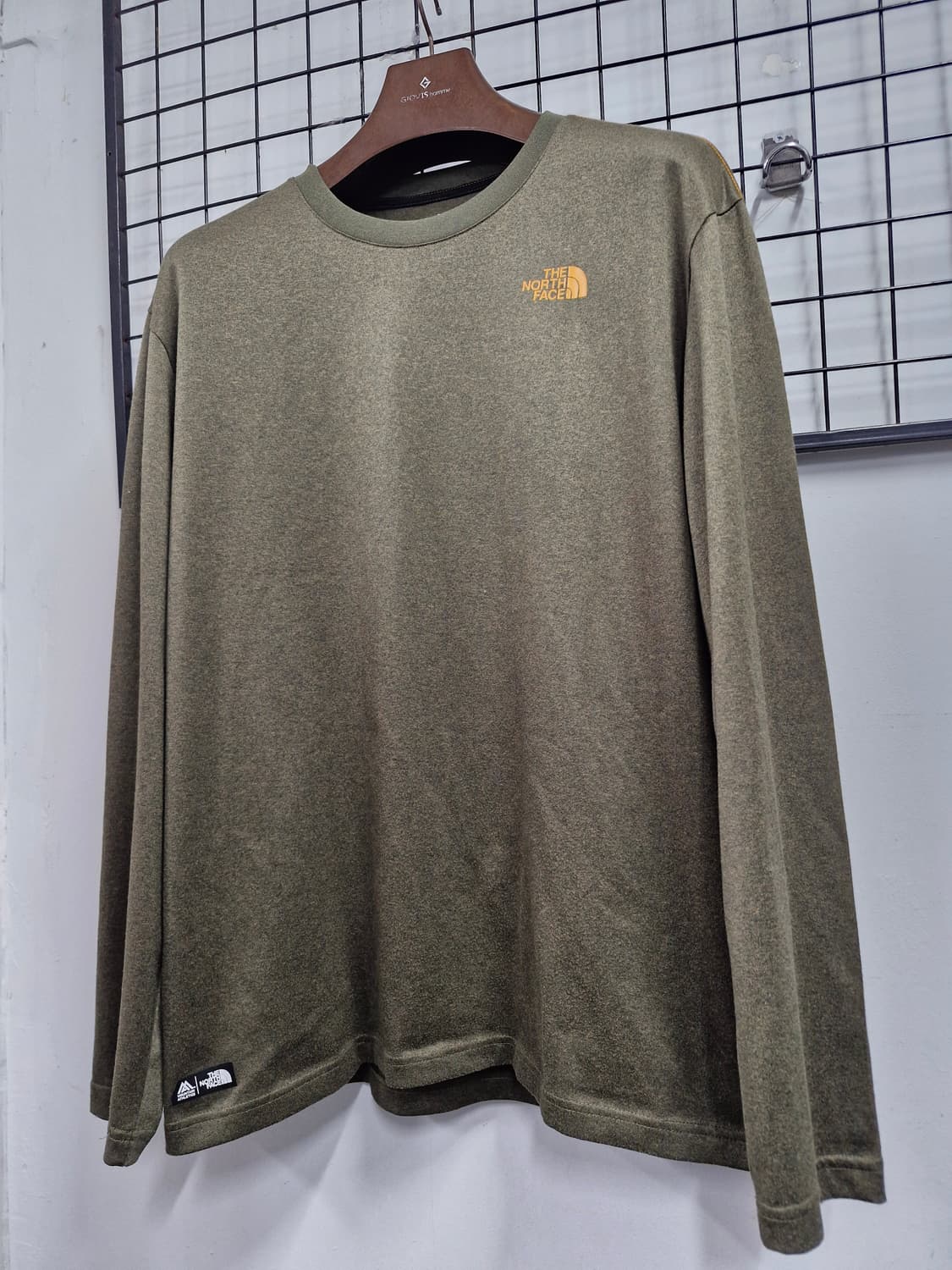 110XXL 노스페이스 스퀘어 라길란 기능성 긴팔티 카키. 상품이미지3