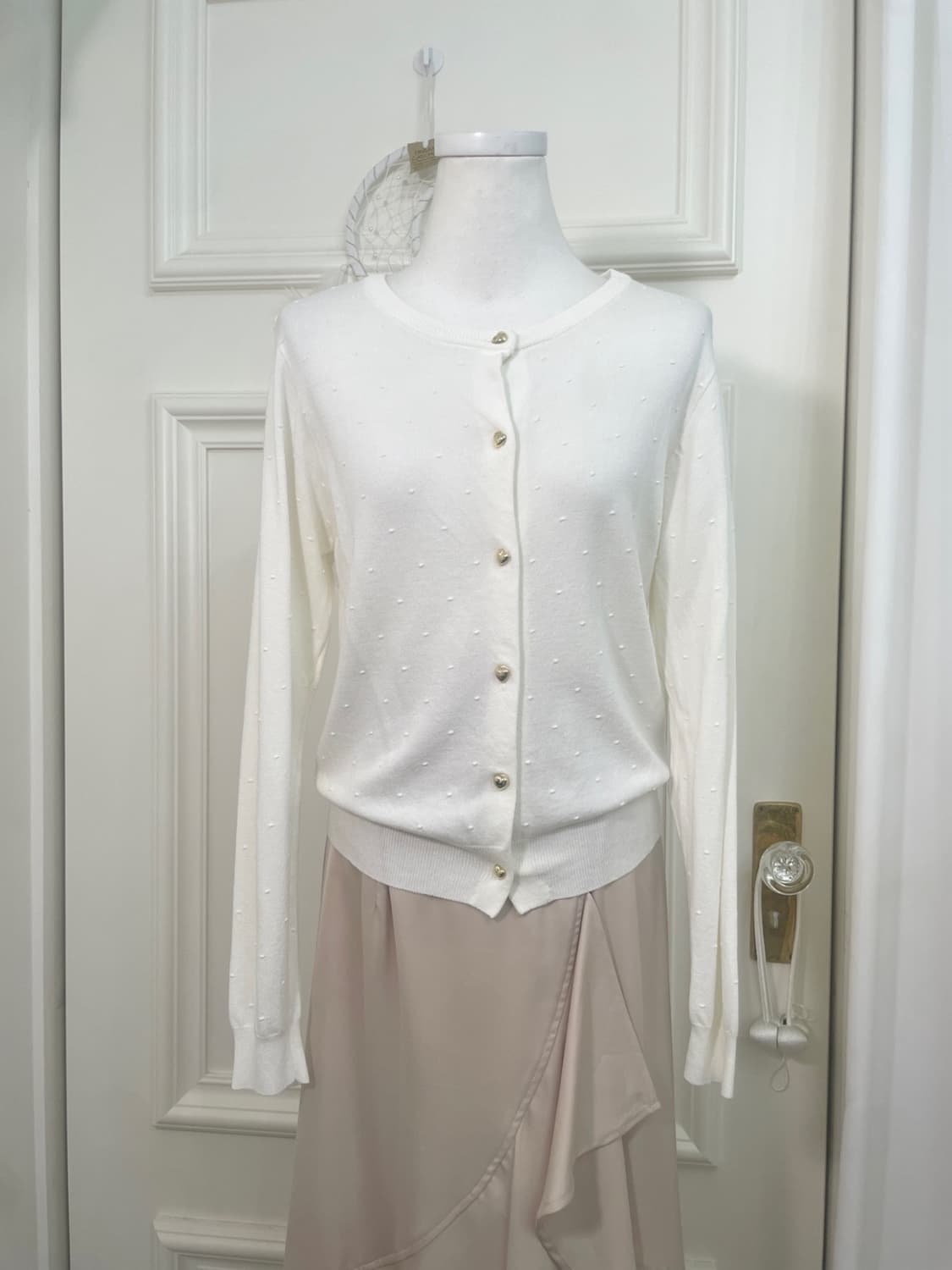 white dot heart button cardigan(size-F) 상품이미지1