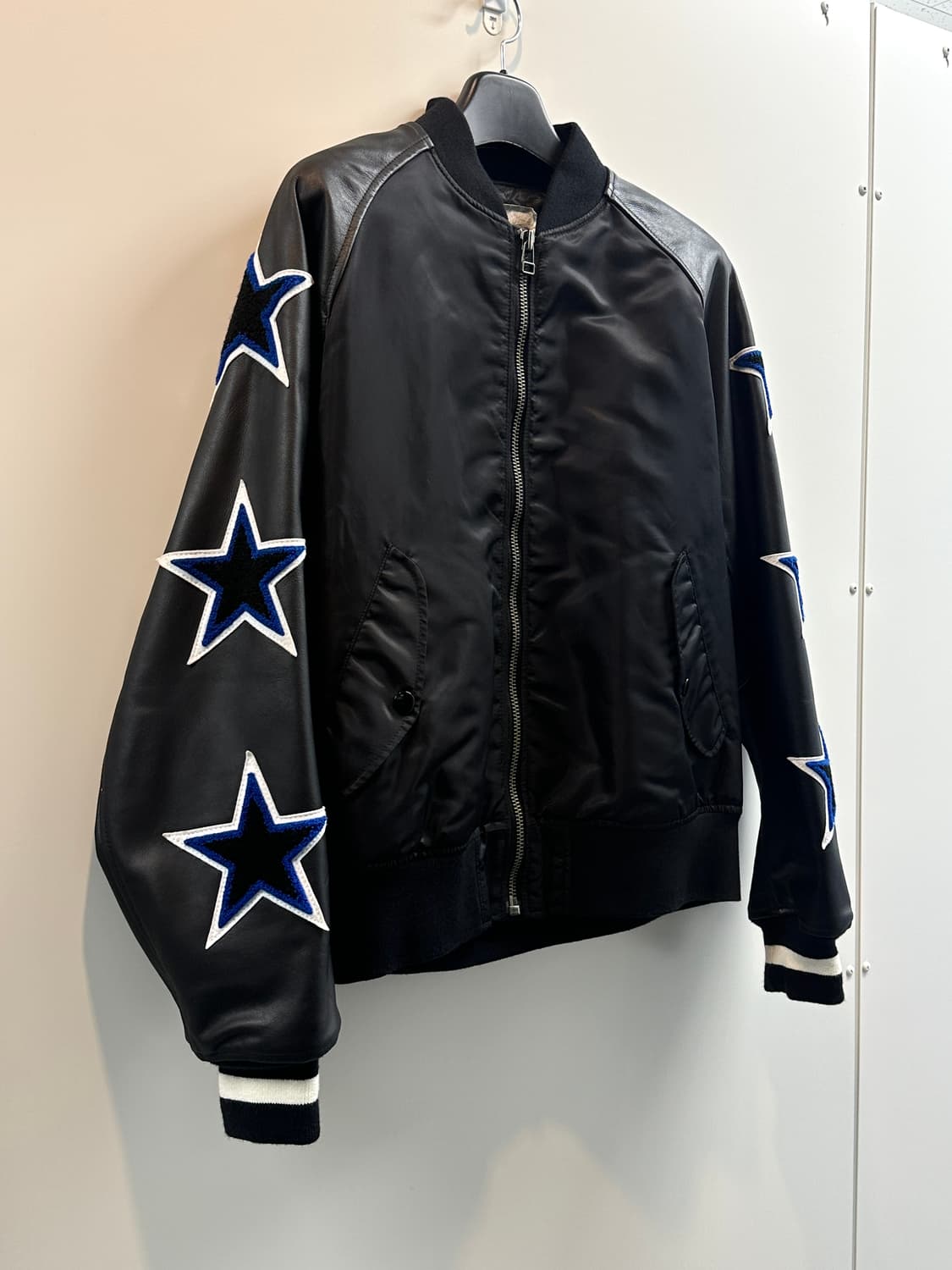 CONVERSE TOKYO 컨버스 스타 자수 스테디엄 패딩 자켓(L) 상품이미지3