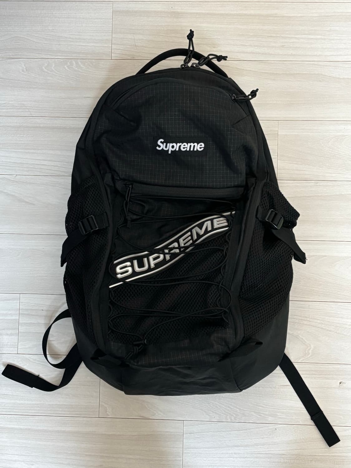 슈프림 23fw 백팩 상품이미지1