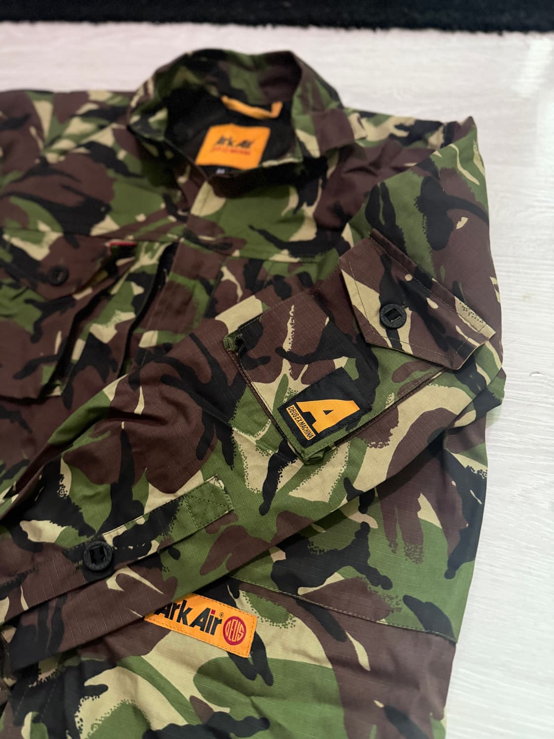 데우스 X 아크에어 카모 셔츠 판매합니다! 상품이미지2