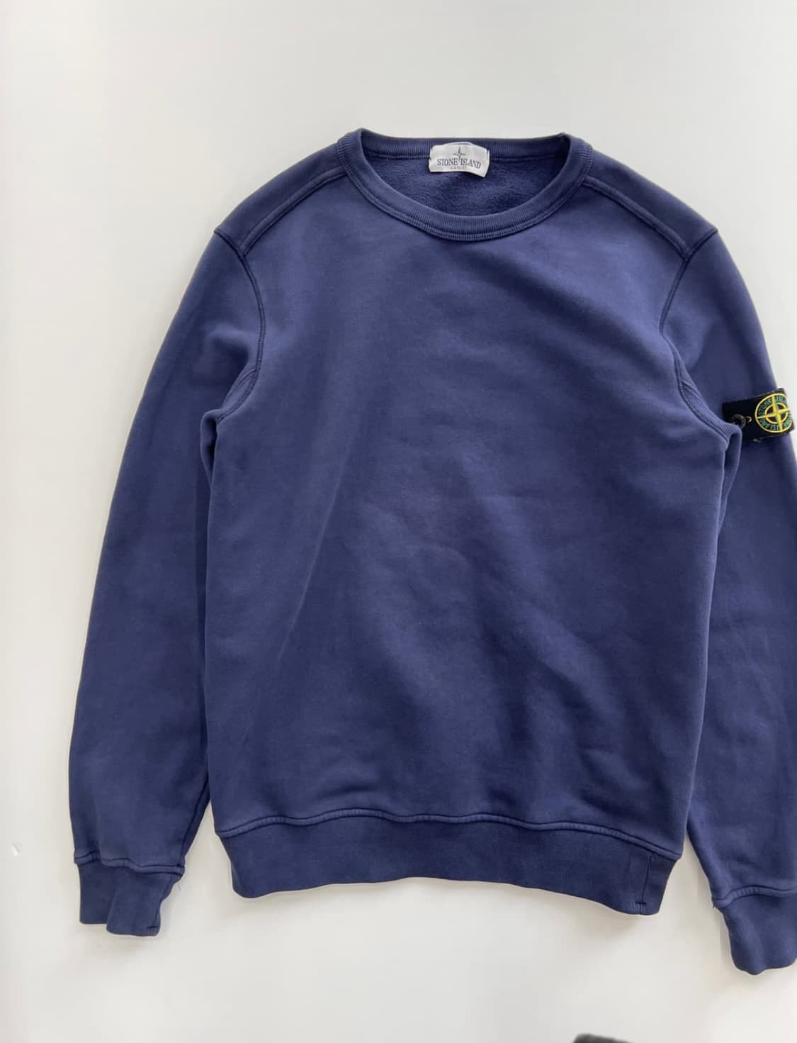 스톤아일랜드 네이비 맨투맨 상품이미지2
